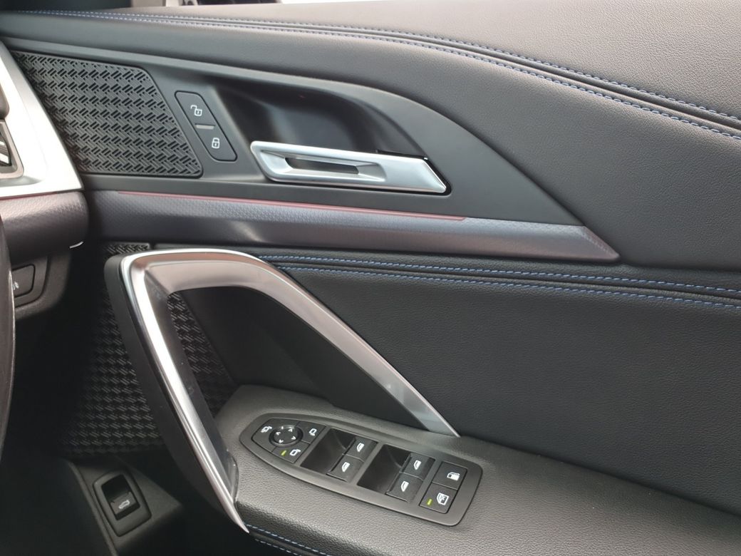 2023 BMW X1