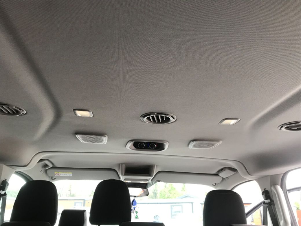 2022 Ford Tourneo