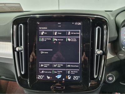2023 Volvo XC40