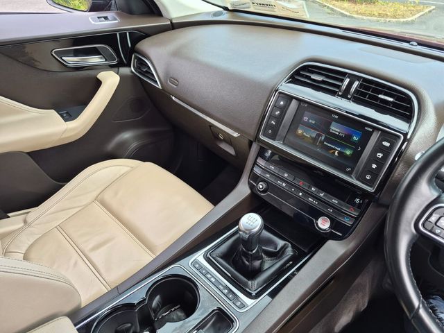 2016 Jaguar F-Pace