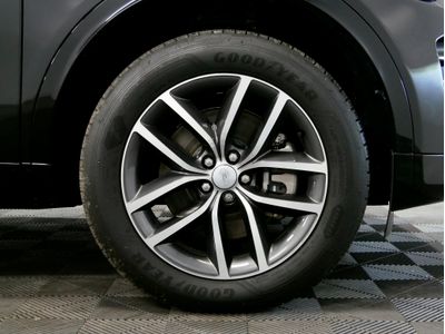 2025 Land Rover Discovery