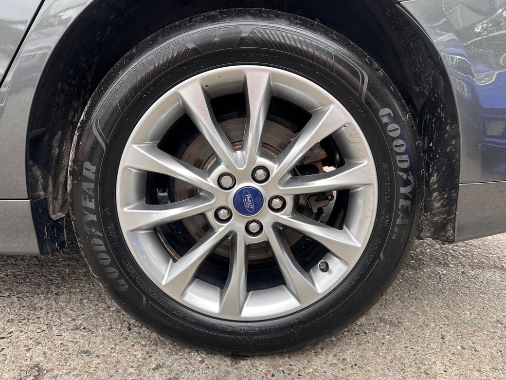 2021 Ford Mondeo