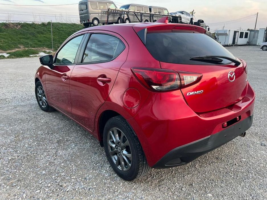 2017 Mazda Demio