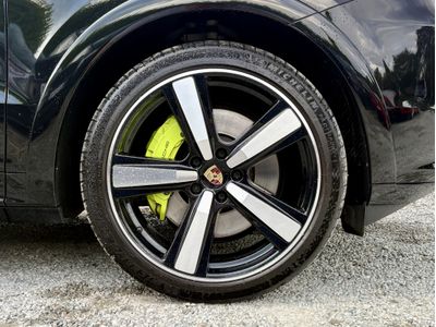 2023 Porsche Cayenne
