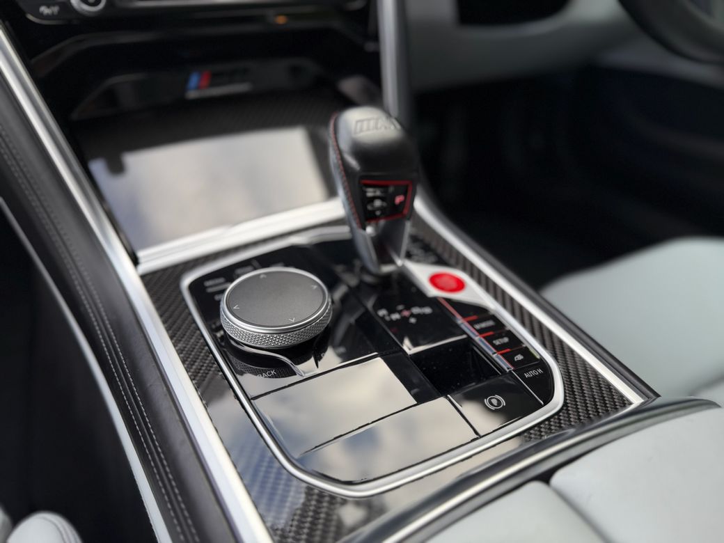 2020 BMW M8