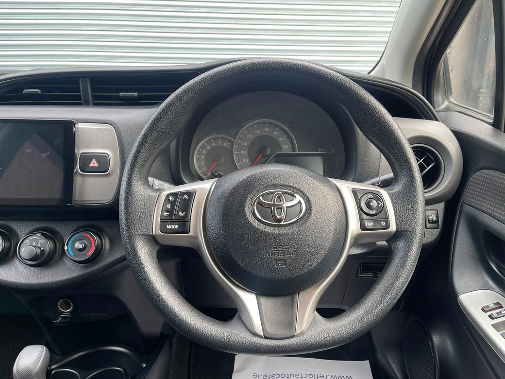 2015 Toyota Vitz