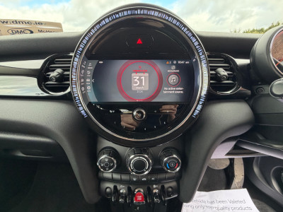 2022 Mini Hatch