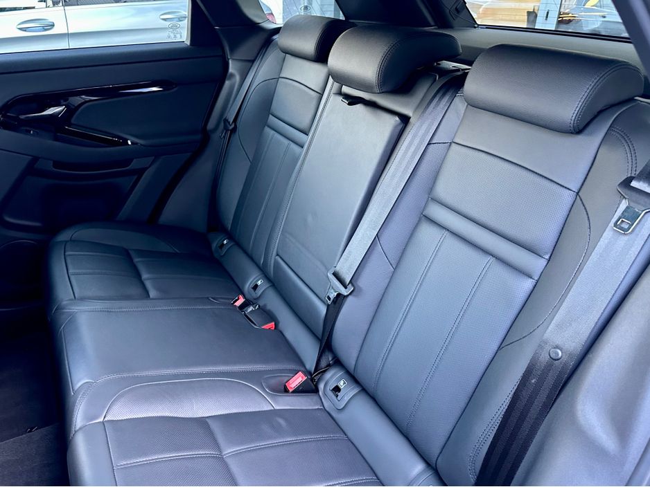 2025 Land Rover Range Rover Evoque