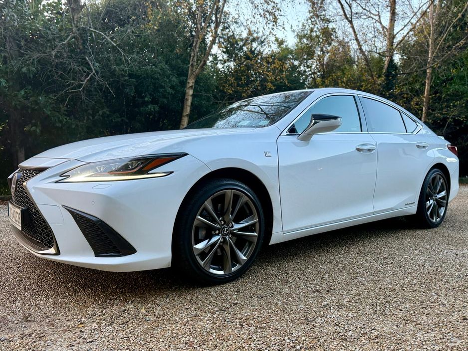 2021 Lexus ES 300h