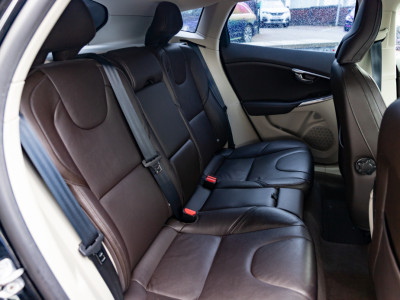 2016 Volvo V40