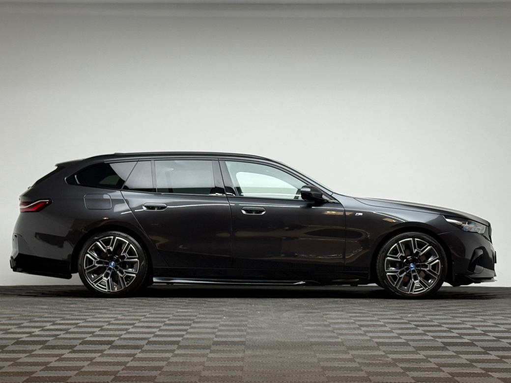 2025 BMW 5 Series