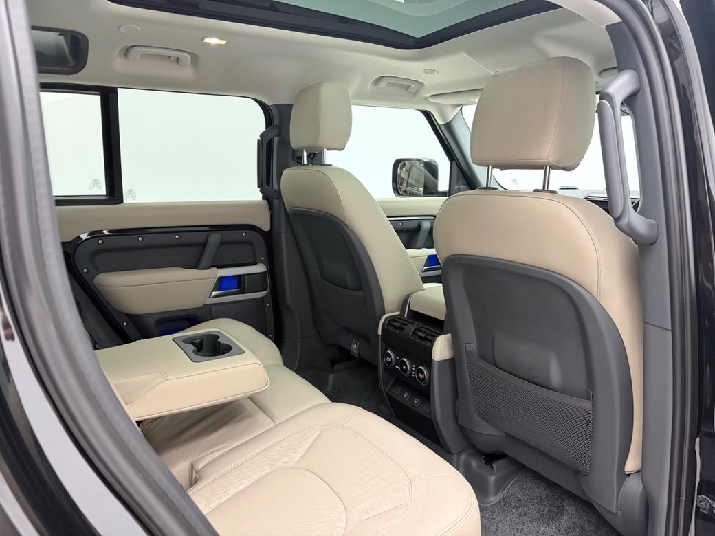 2024 Land Rover Defender 110