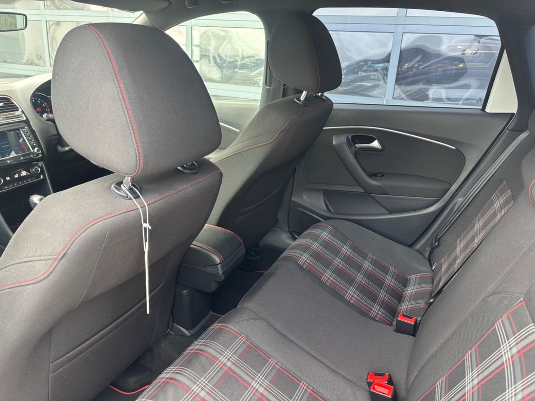 2015 Volkswagen Polo