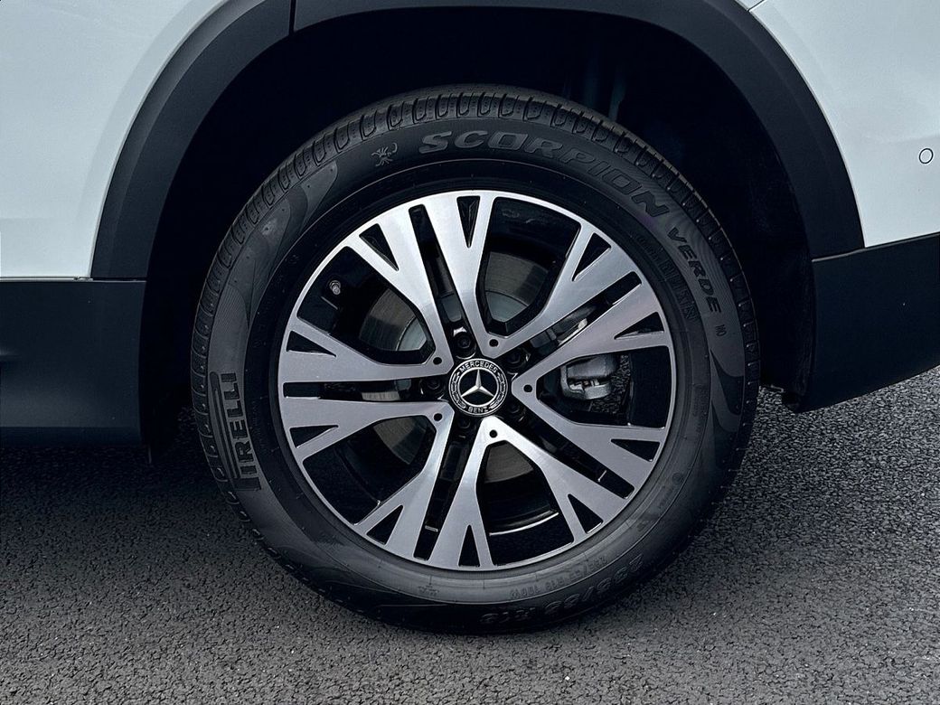 2025 Mercedes-Benz GLB Class