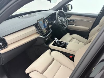 2025 Volvo XC90