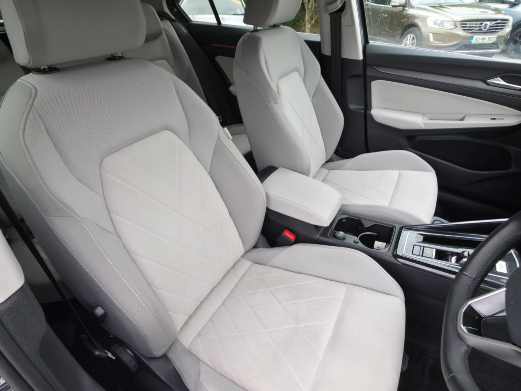 2024 Volkswagen Golf