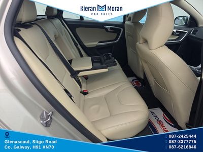 2017 Volvo V60