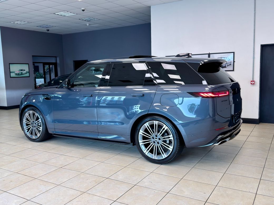 2025 Land Rover Range Rover Sport