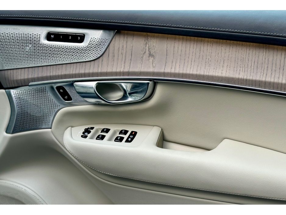 2025 Volvo XC90
