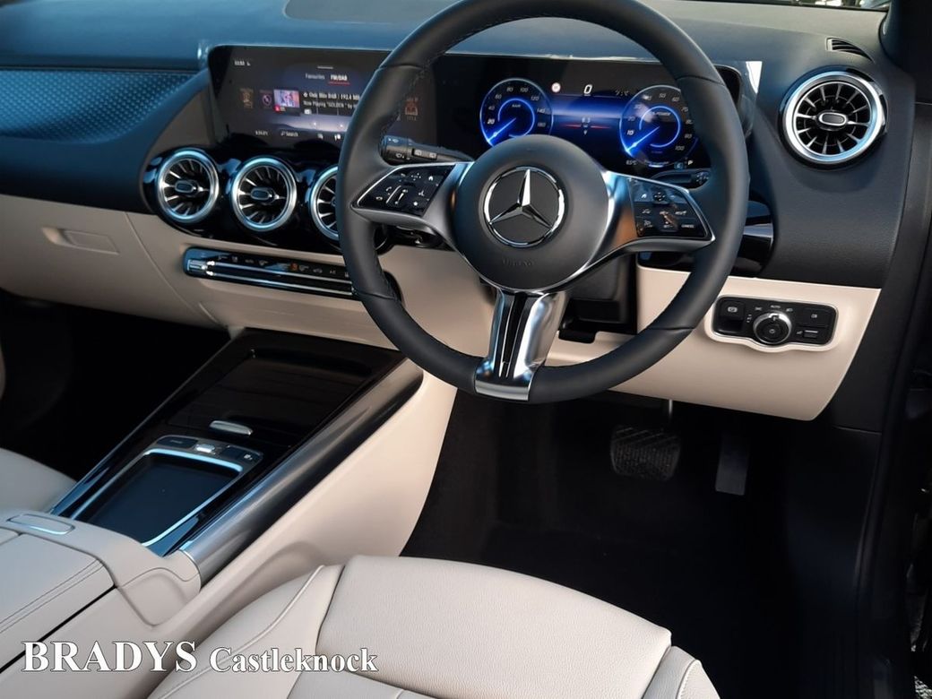 2026 Mercedes-Benz EQA