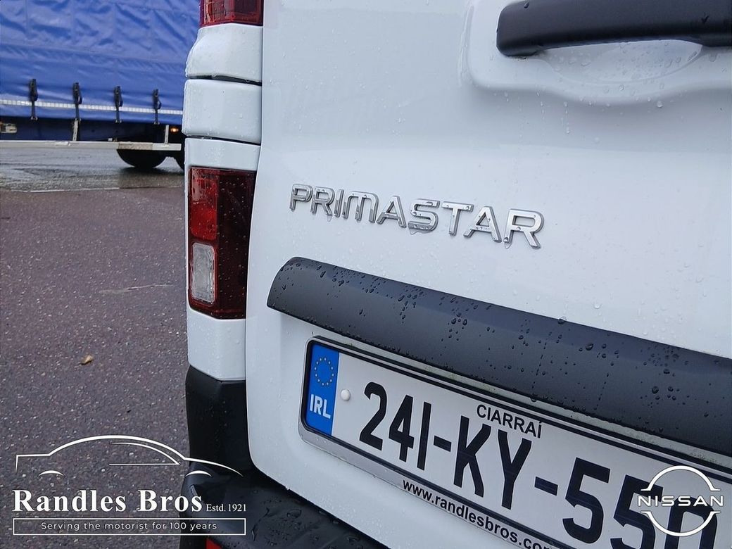 2024 Nissan Primastar