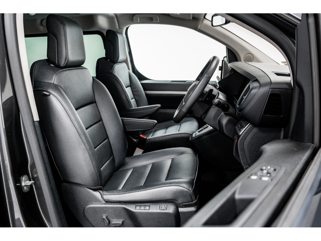 2025 Peugeot Traveller