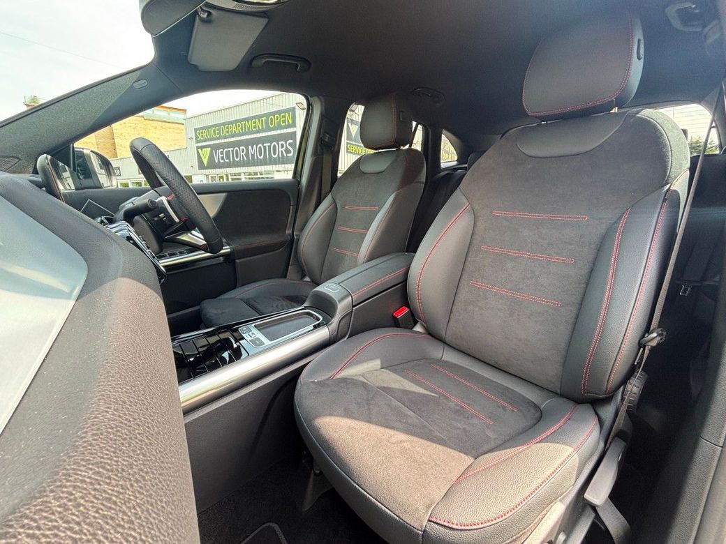2025 Mercedes-Benz GLA Class