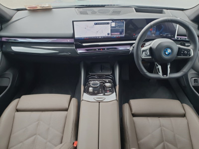 2026 BMW 530