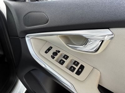 2016 Volvo V40 Cross Country