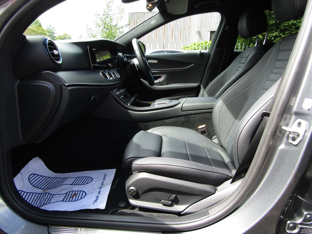 2022 Mercedes-Benz E 300