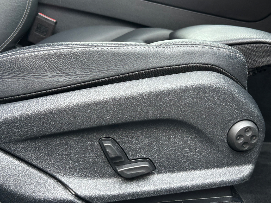 2020 Mercedes-Benz EQC