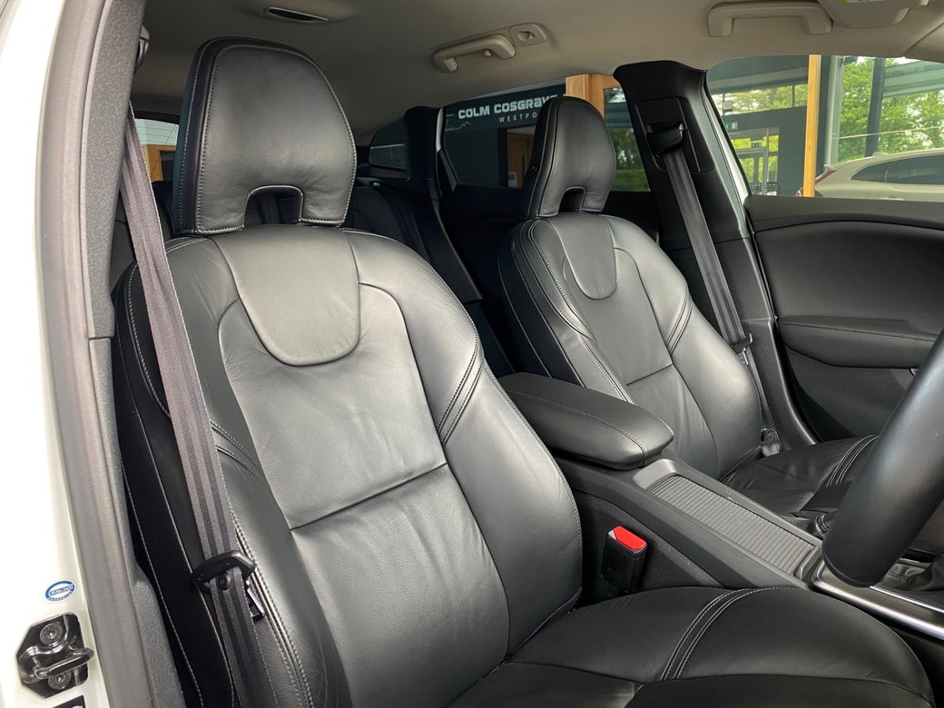 2013 Volvo V40