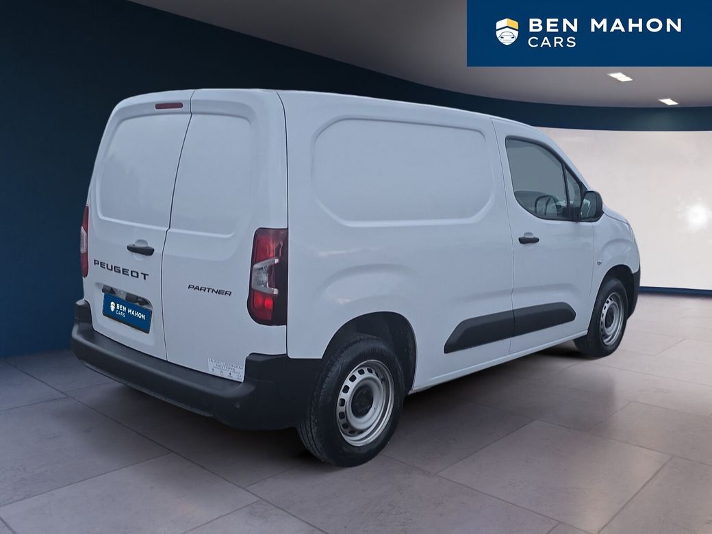 2024 Peugeot Partner
