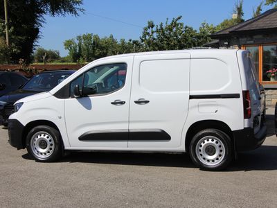 2023 Peugeot Partner