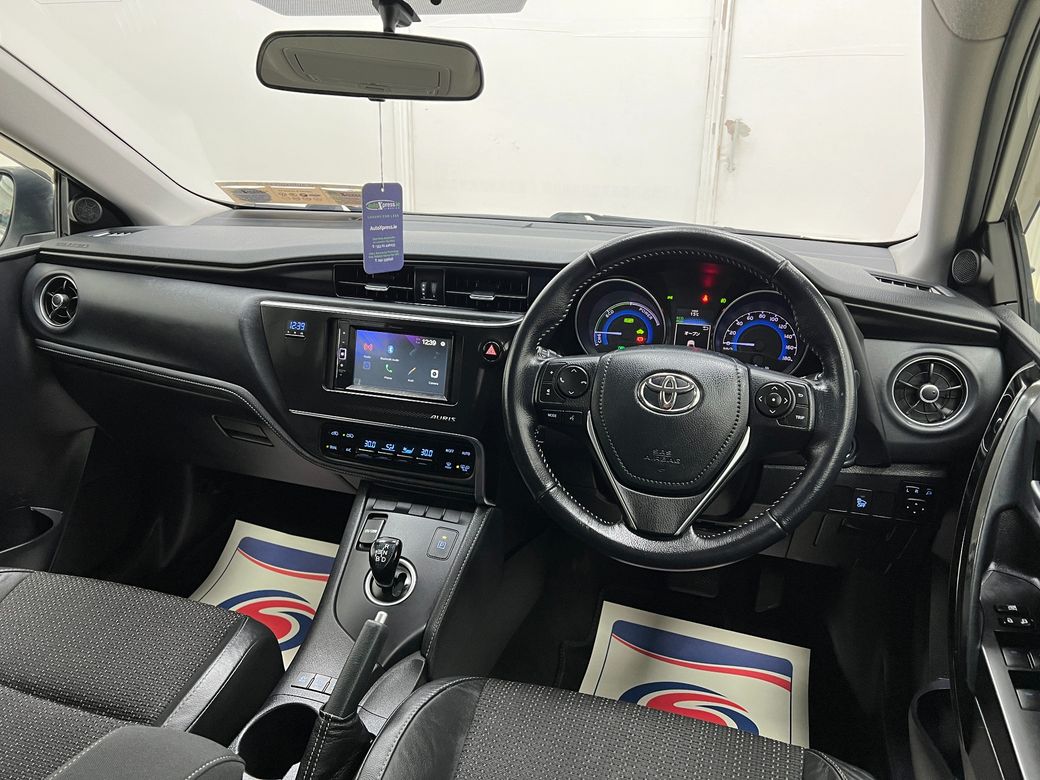 2016 Toyota Auris