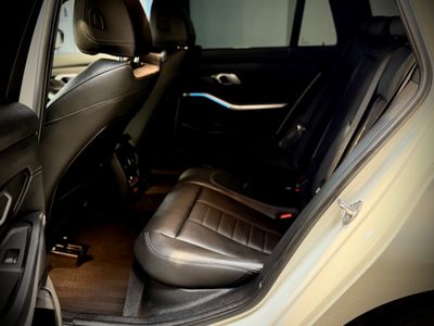 2023 BMW 320