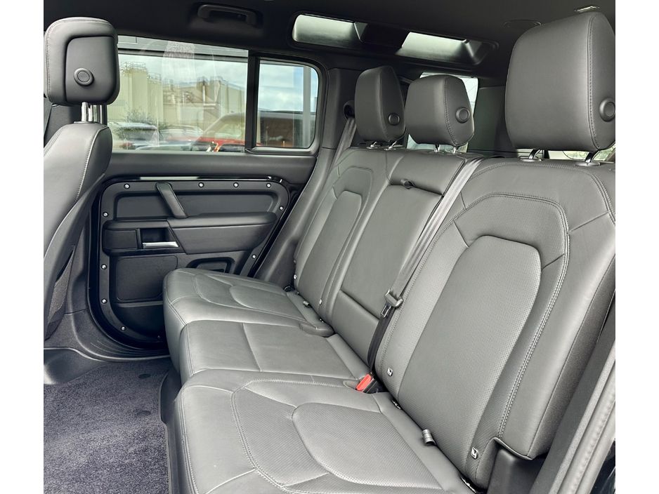 2025 Land Rover Defender