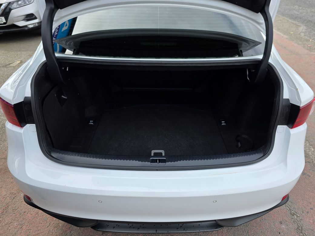 2016 Lexus IS