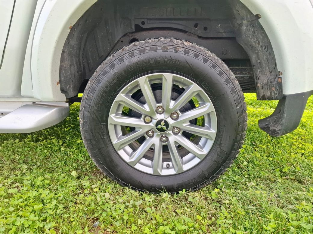2020 Mitsubishi L200