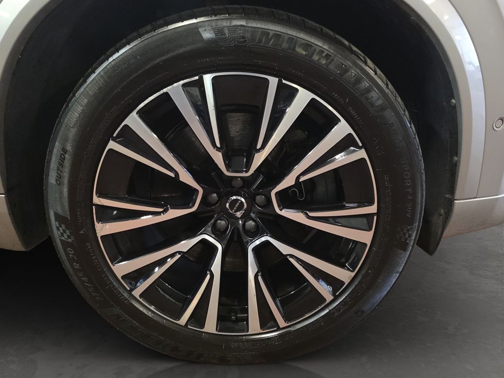 2023 Volvo XC90
