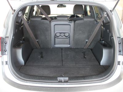 2017 Kia Carens