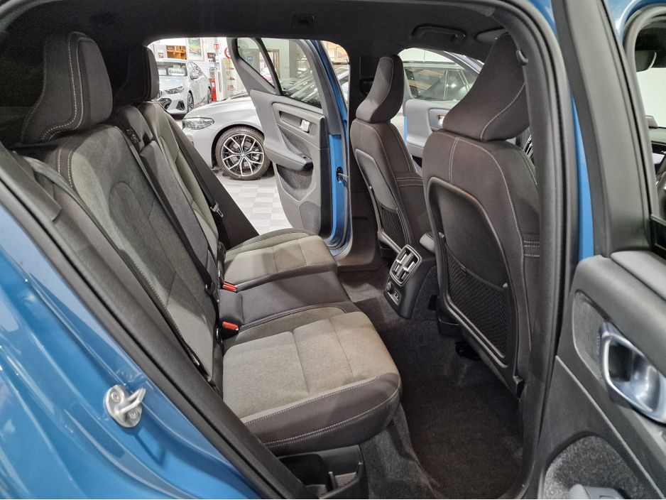 2023 Volvo XC40