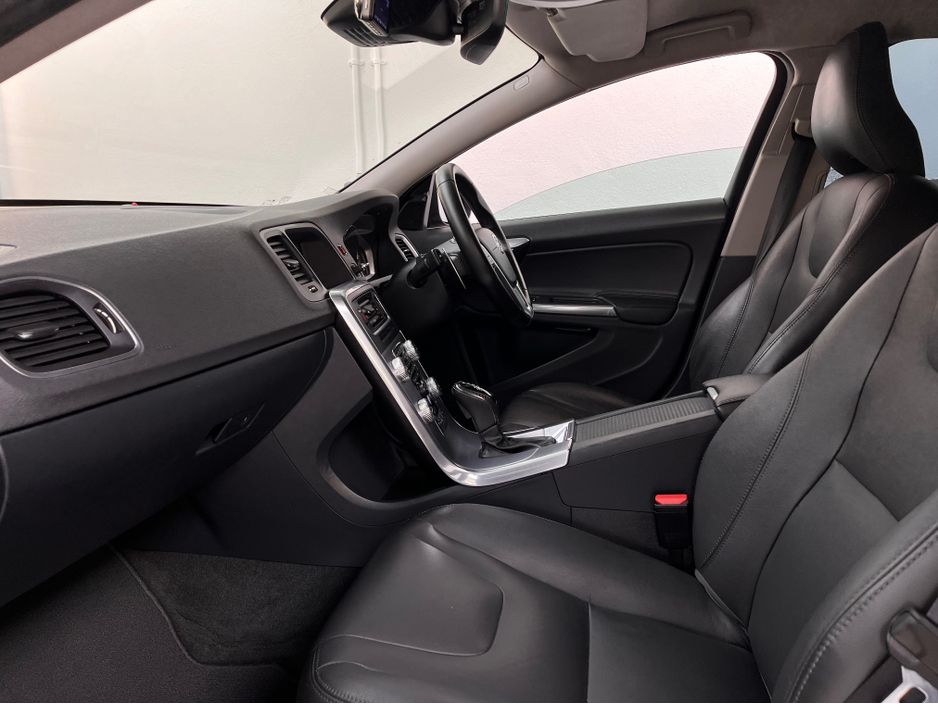 2018 Volvo V60