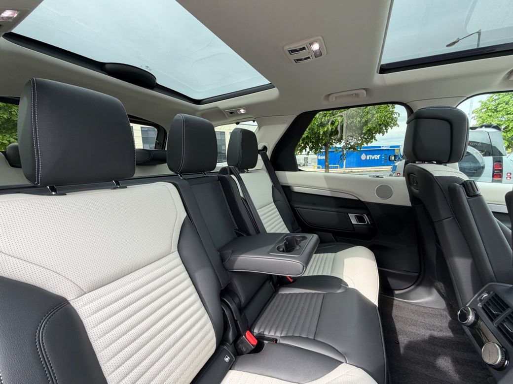 2025 Land Rover Discovery