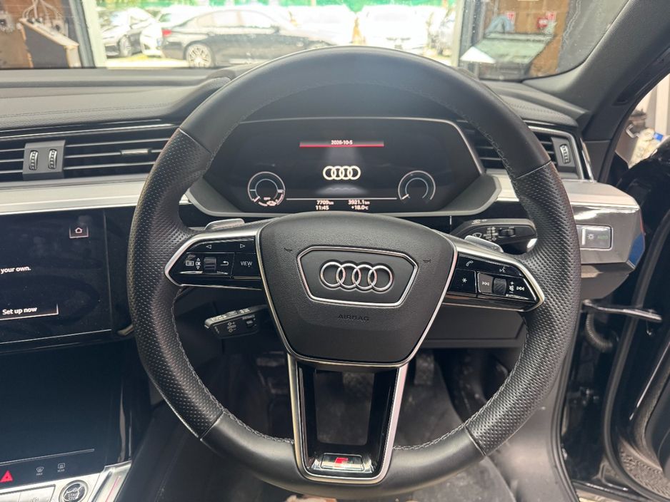 2023 Audi e-tron