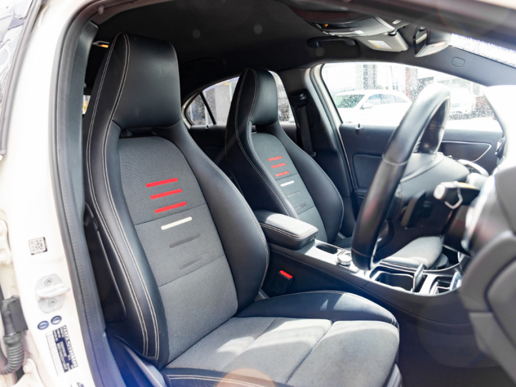 2016 Mercedes-Benz A 180