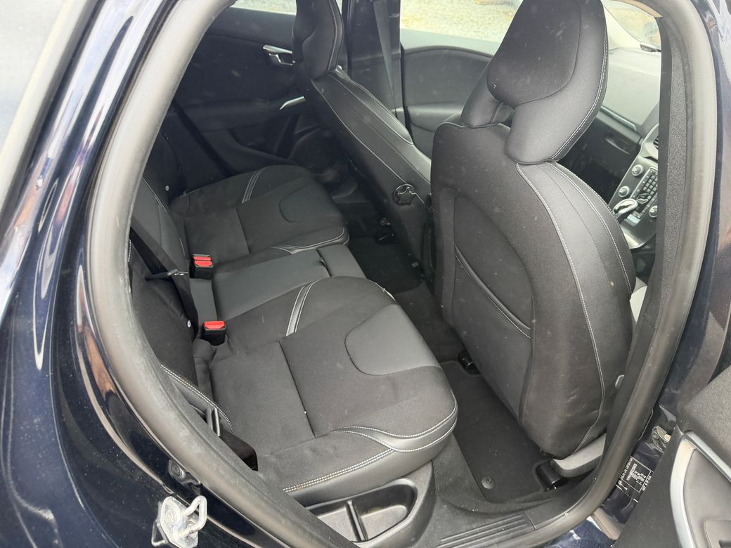 2016 Volvo V40