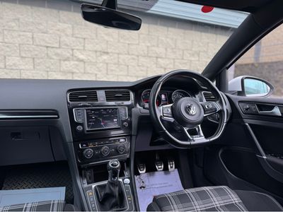 2017 Volkswagen Golf