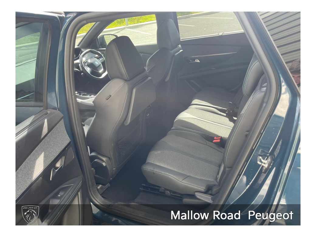 2023 Peugeot 5008