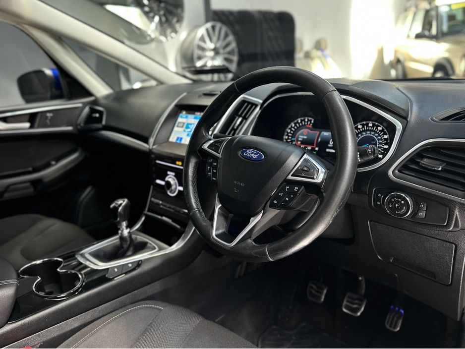 2017 Ford S-Max